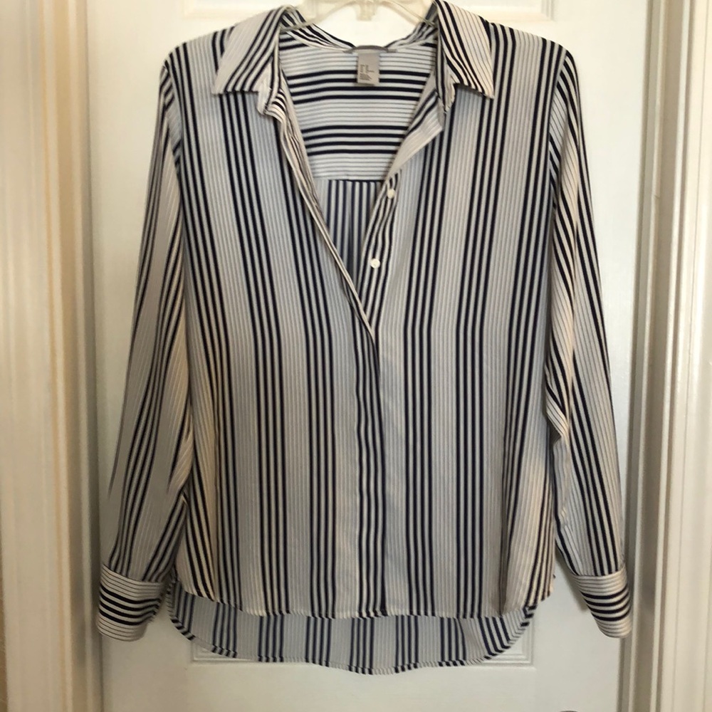 H&M women’s shirt